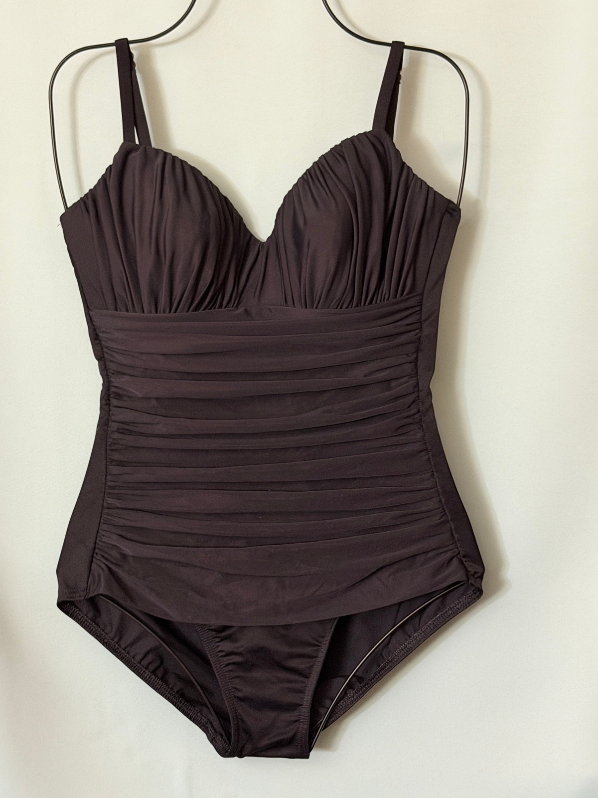 Miraclesuit Rialto One Piece Swimsuit 8 Black Tummy Control Shaping Euc